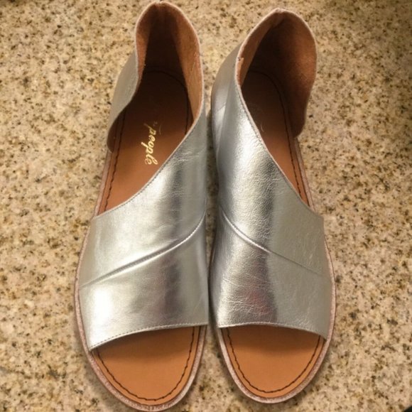 Free People Shoes - Free People Sandals size 40